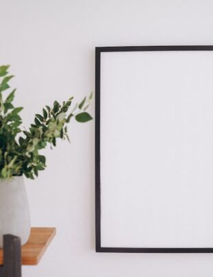 Living room decoration for couples with totally different styles